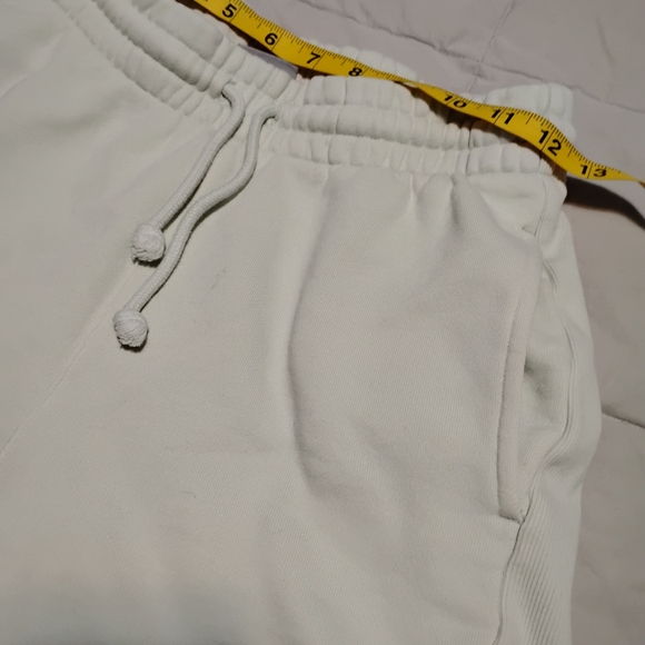 TNA | Cozy Boyfriend 5" | Silver Sage Green Shorts | XS | NWOT - Picture 6 of 8